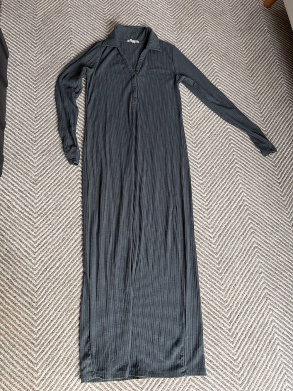 Z Supply Ribbed Maxi Dress in Charcoal